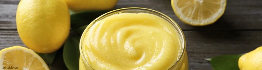 Lemon Curd in a glass